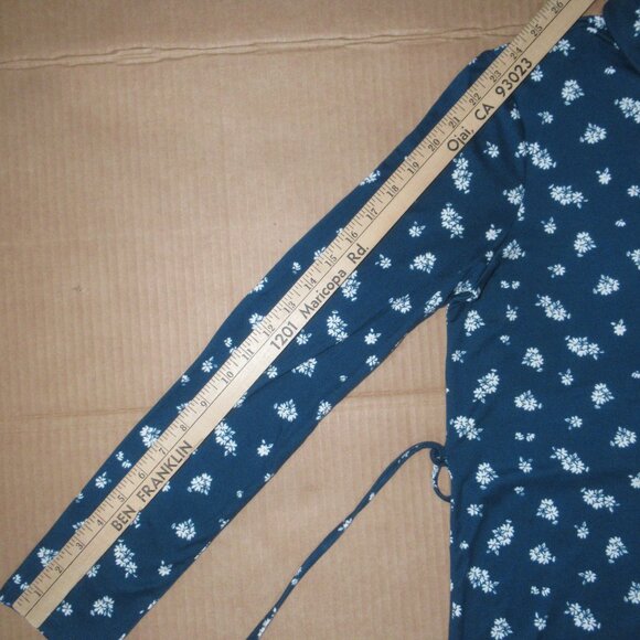 Forever 21 Button-Up Floral Dress | Size Medium - Picture 9 of 12